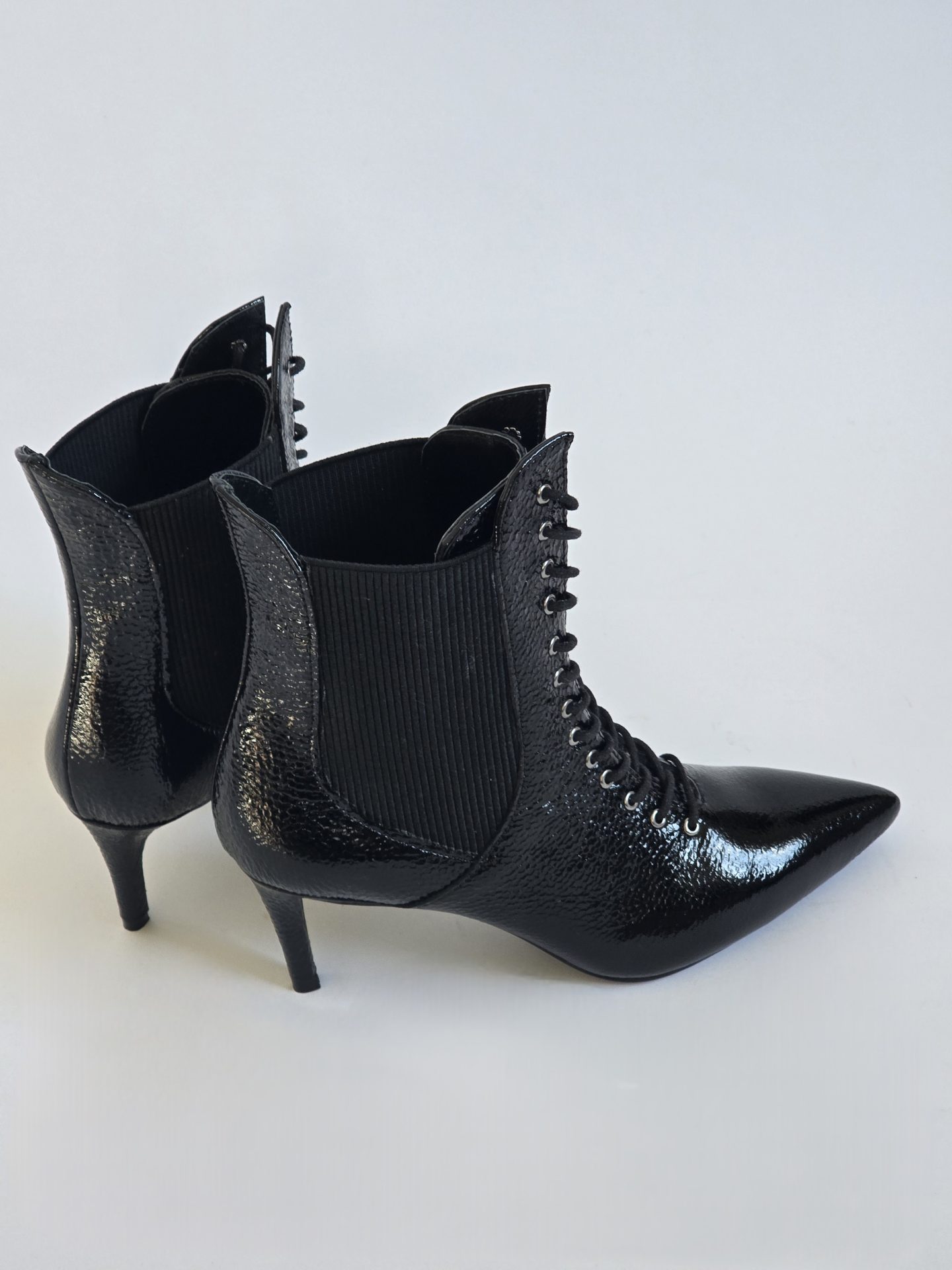 Nikita Black Patent